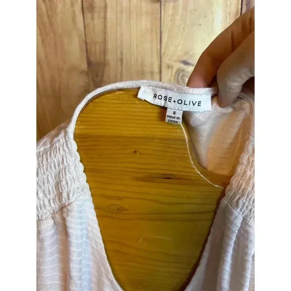 Rose + Olive Ruffle Sleeve Textured V-Neck Blouse Top Blush Pink Women's Size S - Picture 5 of 9